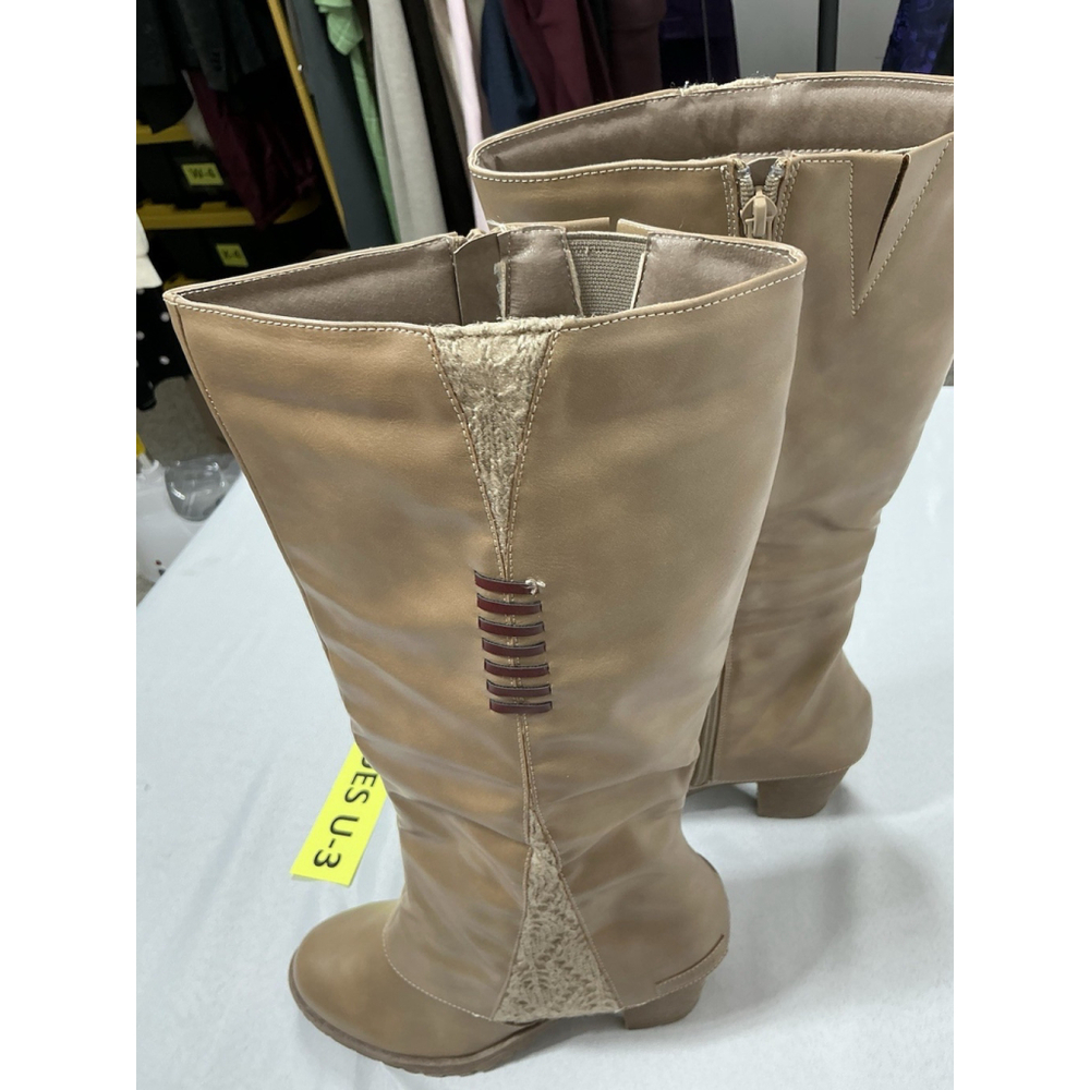 Woman’s NWOT Mukluks Knee High Boots 6.5 Tan Side Zip Chunky Heel Round Toe - Picture 2 of 10